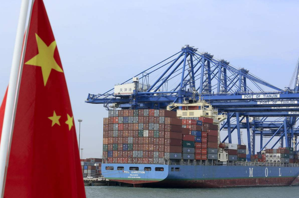 中國疫情解封後，面臨「產業鏈外遷，企業外貿訂單銳減」的困境，有中國網友表示：長三角、珠三角都沒有工作了。 圖: 翻攝自中國搜狐新聞