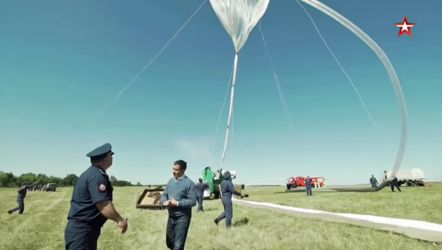 俄羅斯的氣球準備升空。 圖：翻攝自第一軍情