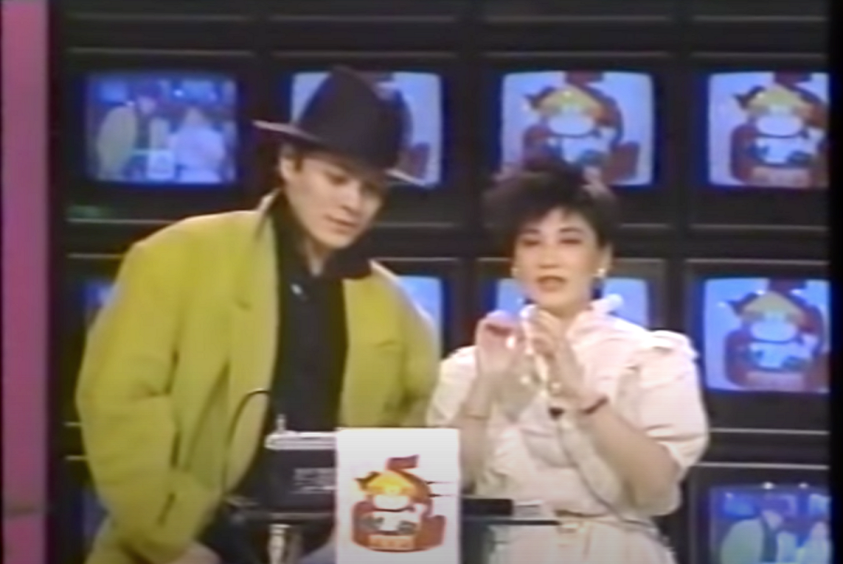 1986年劉文正特地從美國飛回台，在華視的《週末派》節目中接受張小燕專訪。 圖：翻攝自YT傳奇巨星劉文正