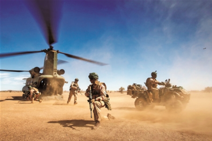 荷蘭第11空中機動旅的士兵在馬利執行任務。 圖:翻攝自中國國防報