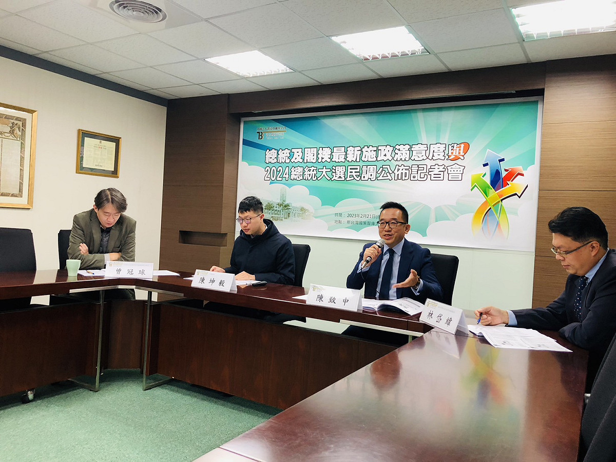 新台灣國策智庫今（21）日發布2024總統大選民調結果。 圖：謝莉慧/攝