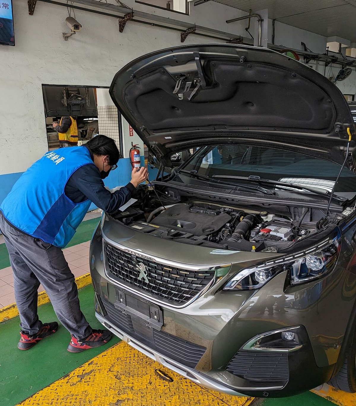 車輛定期檢驗通知單或簡訊驗車服務通知均屬提醒性質，即便未收到驗車通知，仍應依行車執照登載之指定檢驗日期前後1個月內辦理定檢，避免逾期產生相關罰鍰。 圖：台北區監理所提供