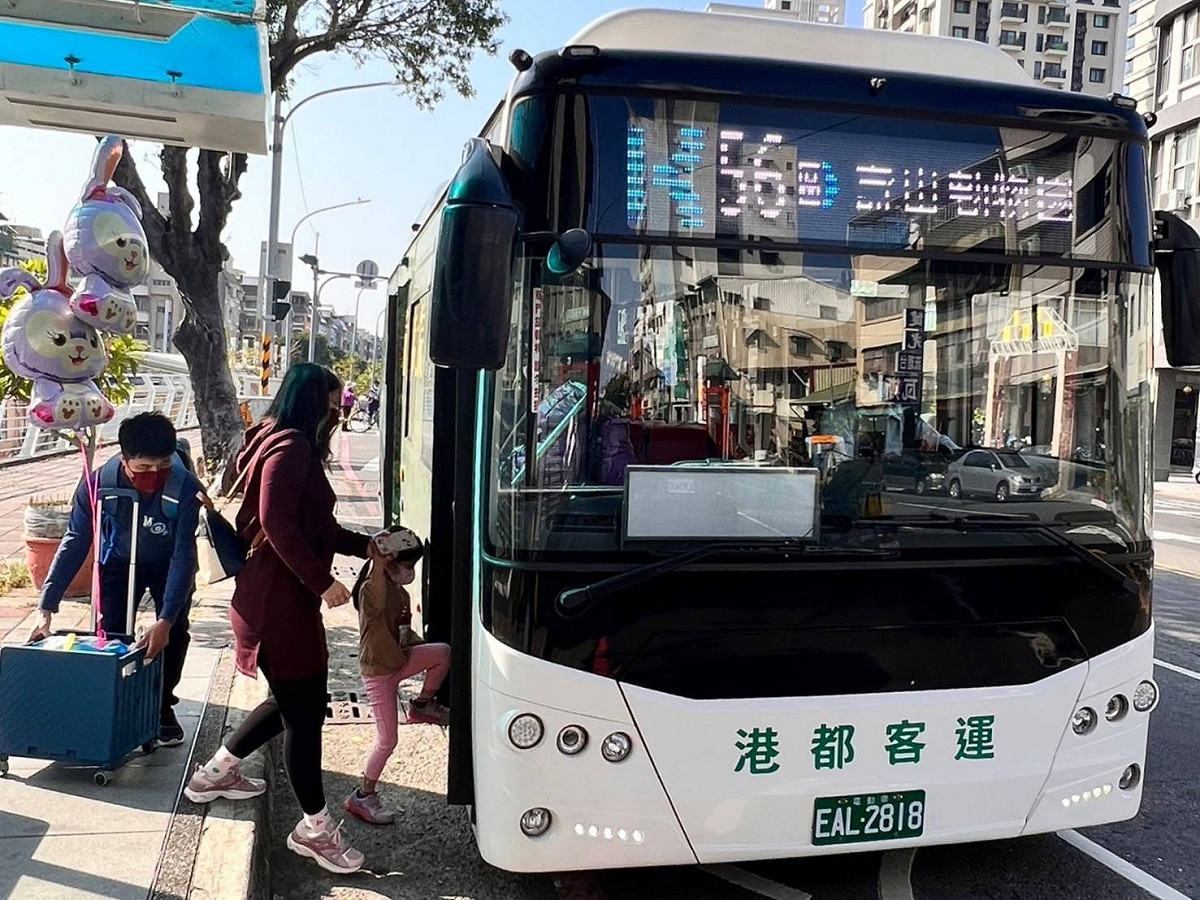 高雄通勤月票方案出爐。 圖：高雄市政府/提供
