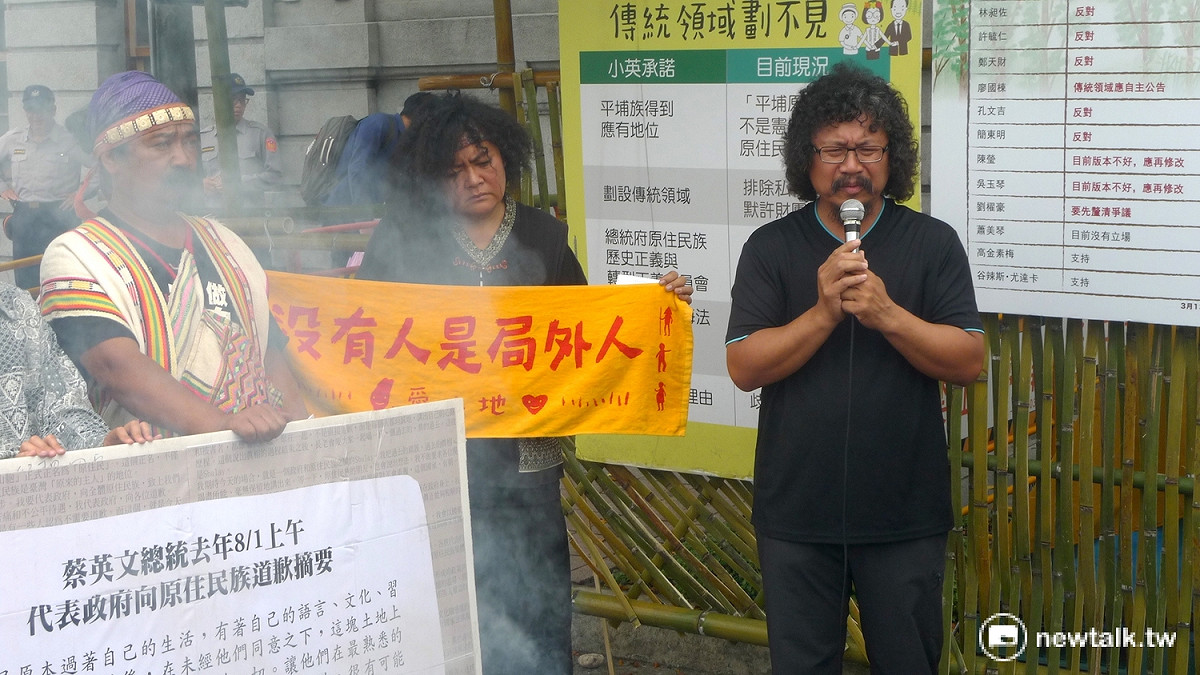 馬躍．比吼痛批，「最會溝通的政府」卻是不斷派警察開單騷擾他們。 圖：汪少凡／攝