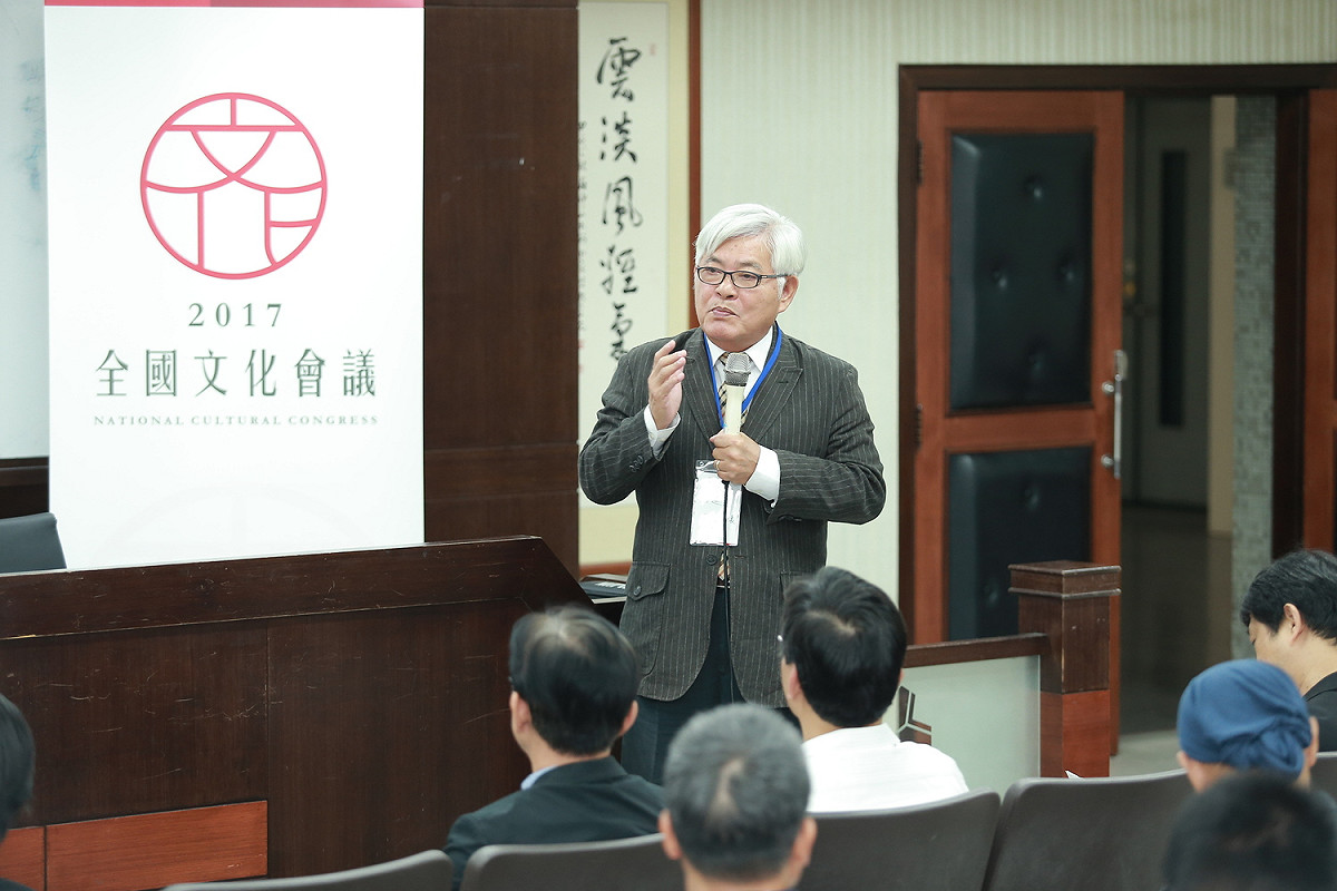 2017年全國文化會議中區論壇繼上週在南投、臺中辦理後，於4月29日假國立雲林科技大學舉辦。上午場次討論「支持藝文創作自由與培植美感素養（文化創造力）」議題，雲林縣長李進勇出席與會。 圖:文化部/提供