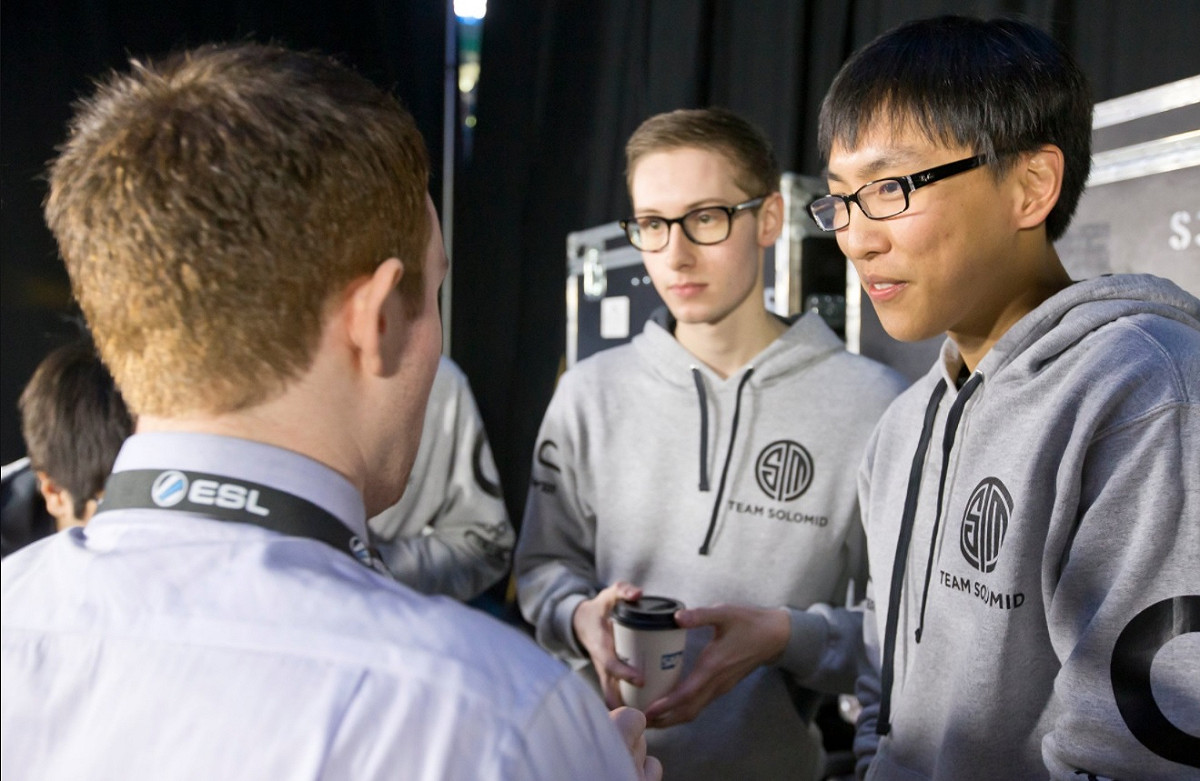 北美知名 AD 選手「大師兄」Doublelift 在經過近半年的離隊之後，今(29)日確定再次回到自己的母隊 TSM。 圖:翻攝自Doublelift臉書