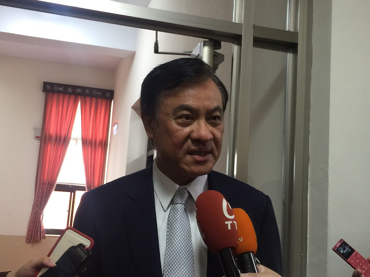 對於國民黨再度杯葛立法院議場主席台一事，立法院長蘇嘉全2日呼籲國民黨團應三思，並表示，主席台是最不得已的手段，輕易使用會引起人民反感。 圖：林人芳／攝