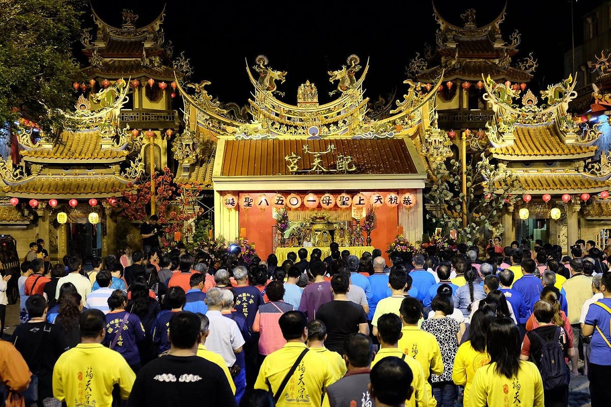 朴子配天宮聲名遠播海內外，甚至遠自法國、美國、日本、荷蘭等地信眾都慕名來求花，也是國內最靈驗的求子媽祖廟。 圖：翻攝自財團法人嘉義縣朴子配天宮臉書