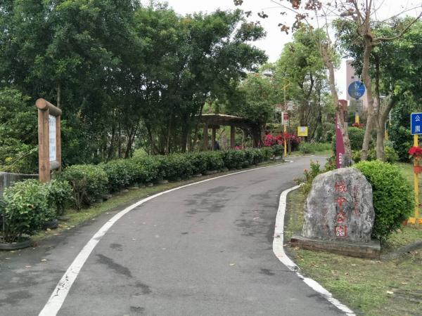 新北市汐止自行車道是基隆河自行車道的一部份，長約9.6公里。 圖：新北市水利局高灘地工程管理處提供