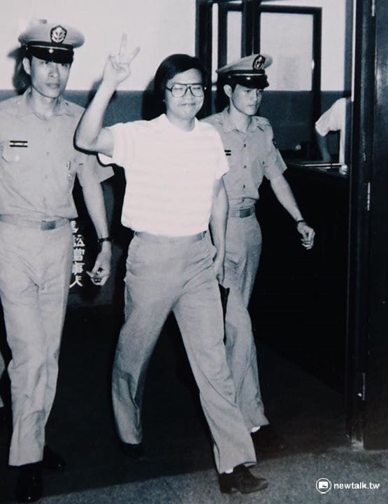1988年1月16日，解嚴後備受矚目的第一樁政治案件——「蔡有全、許曹德台獨案」，上午十一點十五分由高等法院宣判：蔡有全有期徒刑十一年，褫奪公權五年；許曹德有期徒刑十年，褫奪公權五年。(圖文：邱萬興） 圖：邱萬興/攝