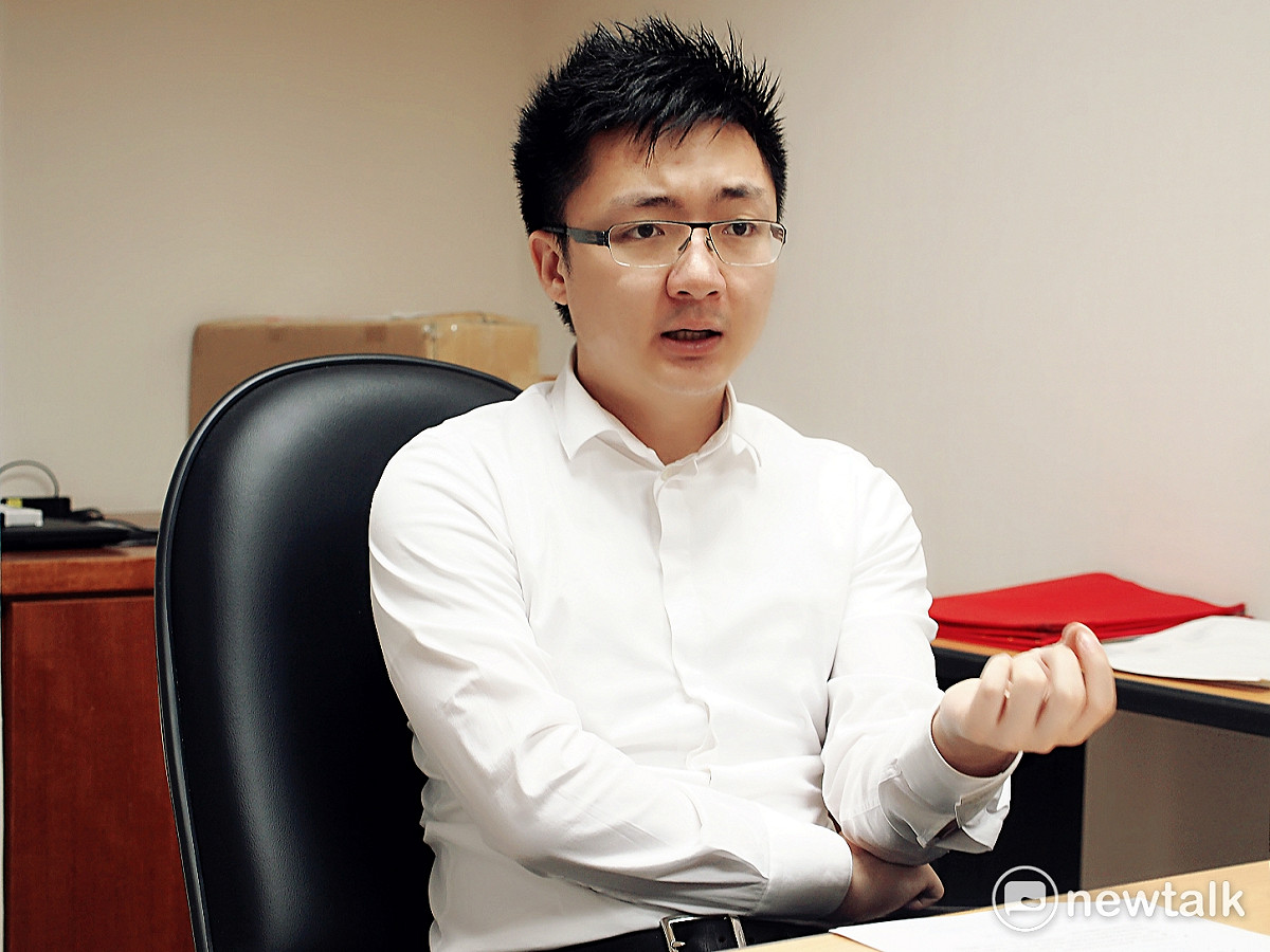 HKE老闆鍾培生認為，想成為電競選手，需要的不僅是高超的遊戲技巧，更需要與溝通，因此學校教育將成為至關重要的關鍵。 圖：蔡幸秀/攝