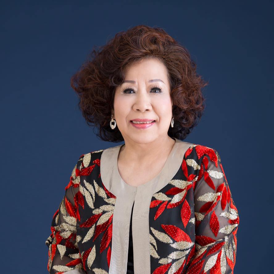 作家兼社會運動家黃越綏在臉書酸那些炒作缺蛋的政客，「只剩下遍地的偽君子與混蛋，但我卻不屑食也」。 圖：翻攝自黃越綏臉書