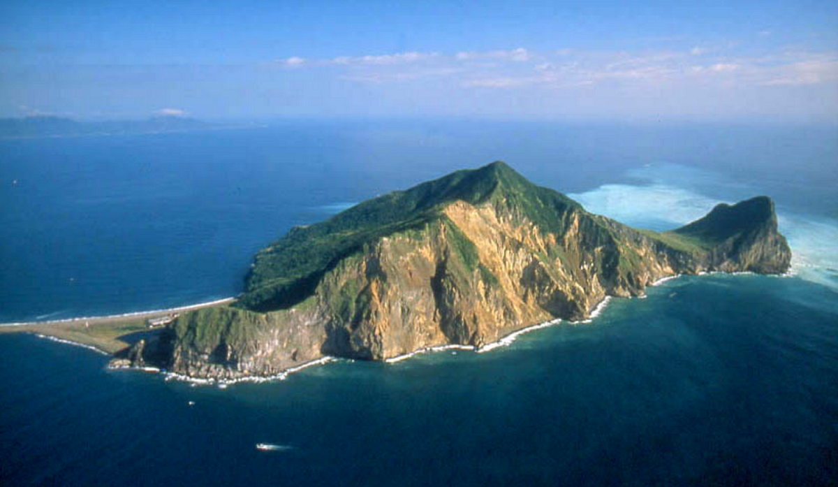 冬眠3個月的龜山島，即將在228連假結束後在3月1日開放登島。 圖：翻攝自交通部觀光局官網