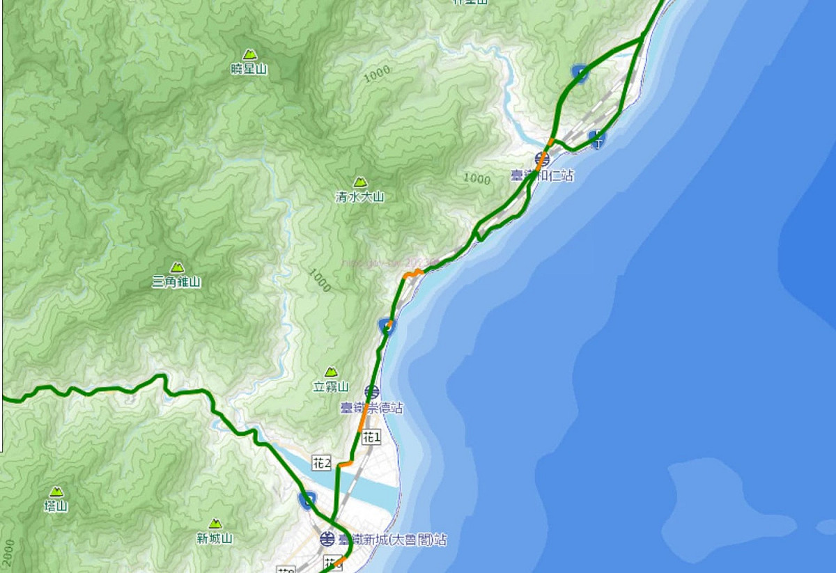 經警方即時處理後，狀況已於下午2時45排除，沿線車流仍在消化當中。 圖：翻攝自公路總局即時路況
