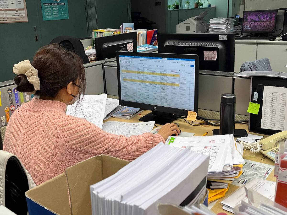 新北市已有近6成業者提送改善計畫申請案，其中2月份總收件量成長速度更為顯著。 圖：新北市經發局／提供