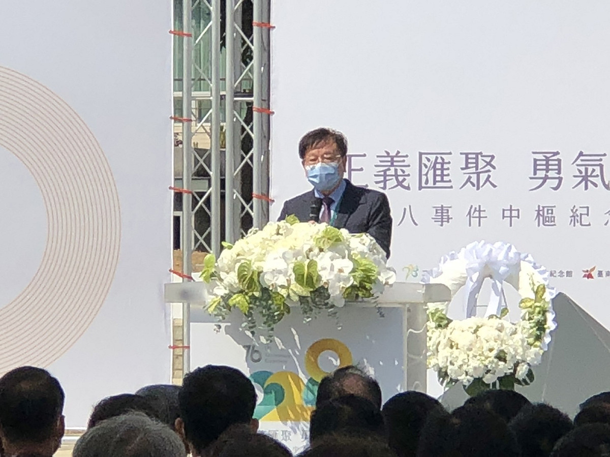 二二八受難家屬致詞代表是日治時期首位台籍檢察官王育霖之子王克紹醫師。王克紹除了感謝湯德章紀念館設置之外，也呼籲政府要將台灣的本土歷史真相向下紮根，培養台灣孩子愛鄉土的情懷。 圖：黃博郎／攝