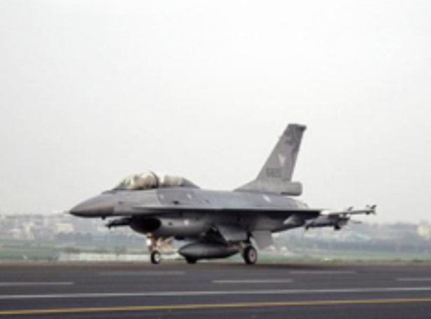 F-16戰機具有全天候對空、對地作戰能力。 圖：翻攝自中華民國空軍官網