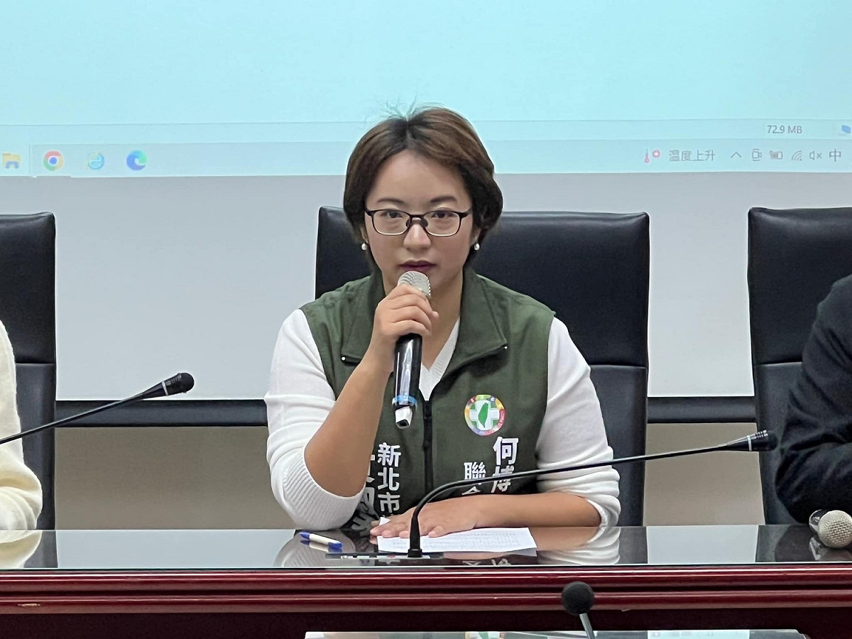 新北市議員黃淑君質疑市長侯友宜未親自主持公私立國小校長會議。 圖：取自黃淑君臉書（資料照）