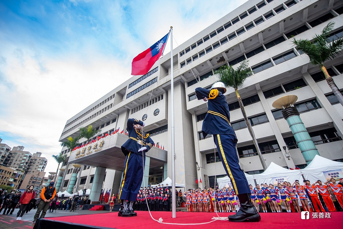 張善政呼籲國人為捍衛國軍的清白與聲譽挺身而出，一起積極闢謠。 圖：翻攝張善政臉書