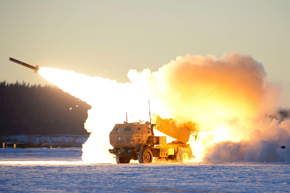 美軍高機動性多管火箭系統(HIMARS，海馬斯) 圖 : 翻攝自美國國防部