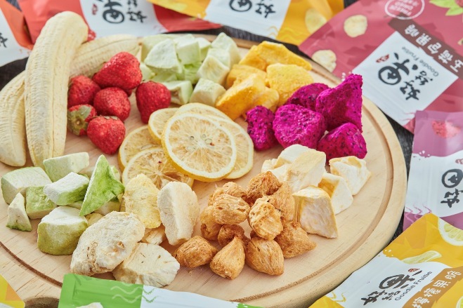 高雄水果與果乾產品。 圖：高雄市農業局/提供