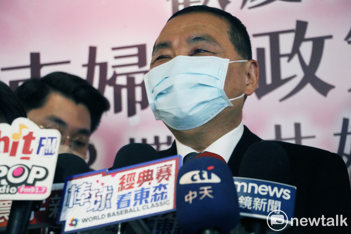 侯友宜說明自己每天的市政行程幾乎滿檔。 圖：林昀真／攝