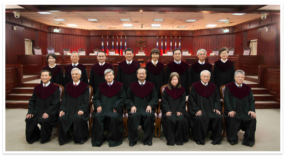 現任大法官中將有黃虹霞、吳陳鐶、蔡明誠、林俊益四位大法官任期將在今年底屆滿卸任。 圖：翻攝自憲法法庭網頁