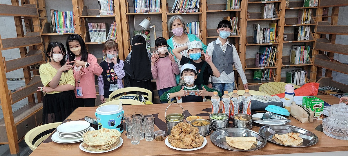 秀朗國小掀開馬嘛嘛的面紗教案榮獲新住民語文類特優。 圖：新北市教育局提供