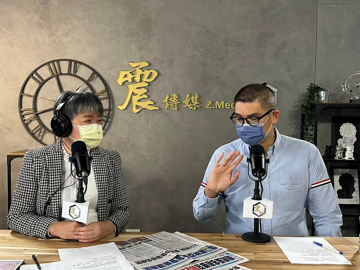 國民黨主席連勝文接受網路政論節目專訪。 圖：震傳媒《新聞不芹菜》/提供