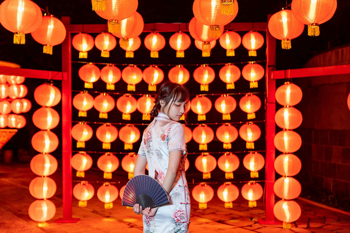 新北市觀旅局推薦到訪「九份紅燈籠祭」的遊客安排春遊美拍之旅。 圖：新北市觀旅局提供