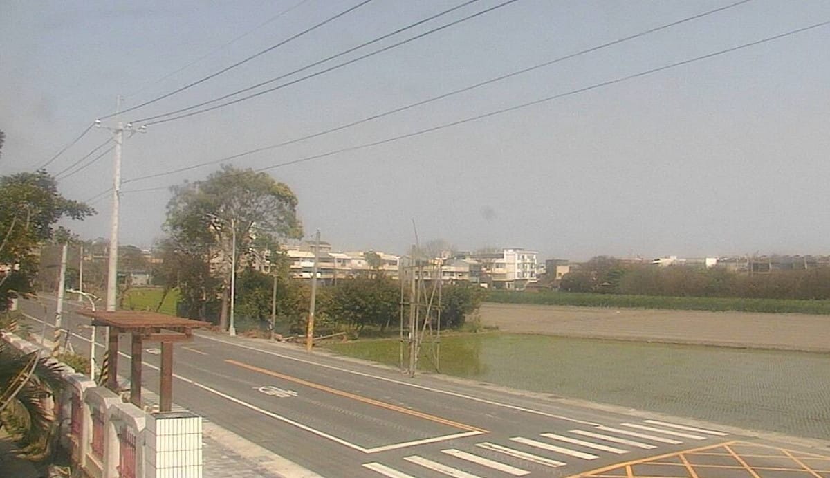 今(10)日一早雲嘉南空品區就亮起了紅色燈號。 圖：翻攝自環保署空品監測網