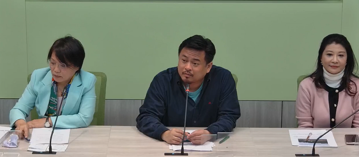民進黨團上午舉行記者會，回應輿情。 圖:民進黨團臉書