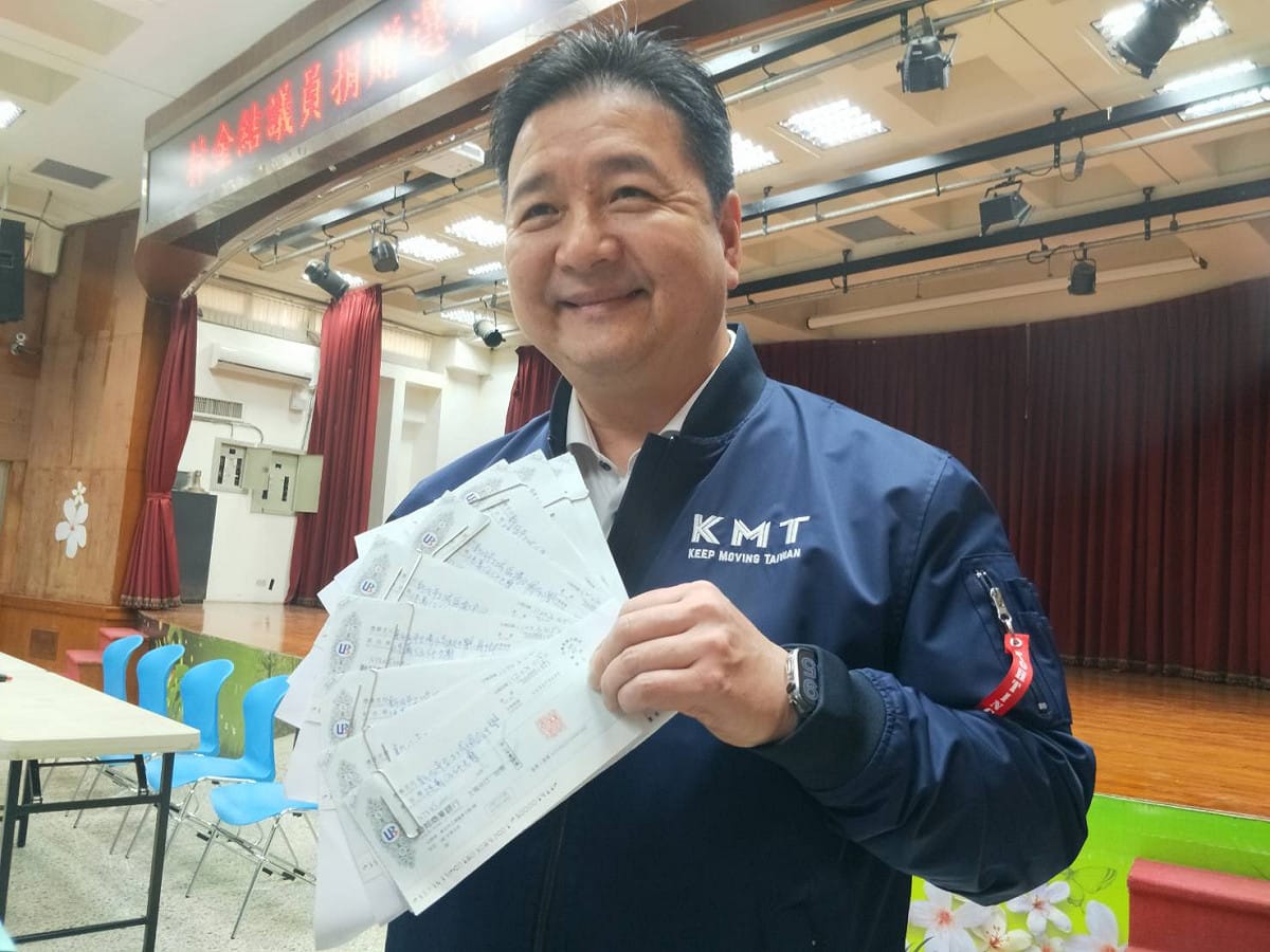 國民黨新北市議員林金結連同過去四次捐贈選舉補助款給學童，累積達453萬元。 圖：林金結服務處提供