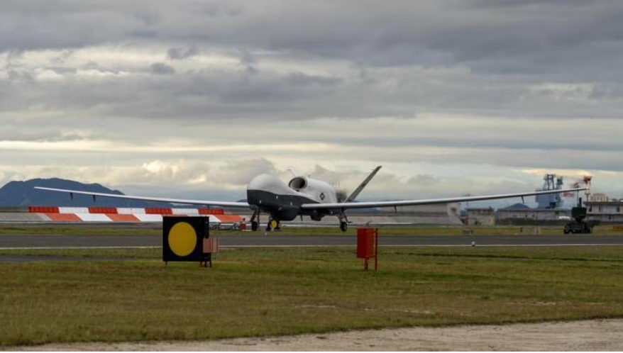 美國海軍MQ-4C「海神」(Triton)無人機。圖為駐日美軍岩國基地。 圖：翻攝美國海軍陸戰隊