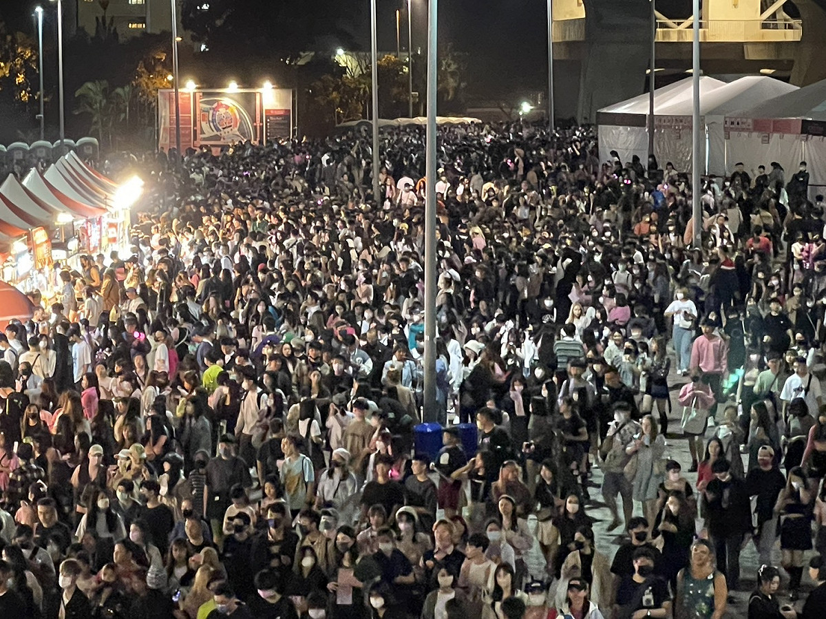BLACKPINK台灣最終場演唱會散場人潮。 圖：高雄市交通局/提供