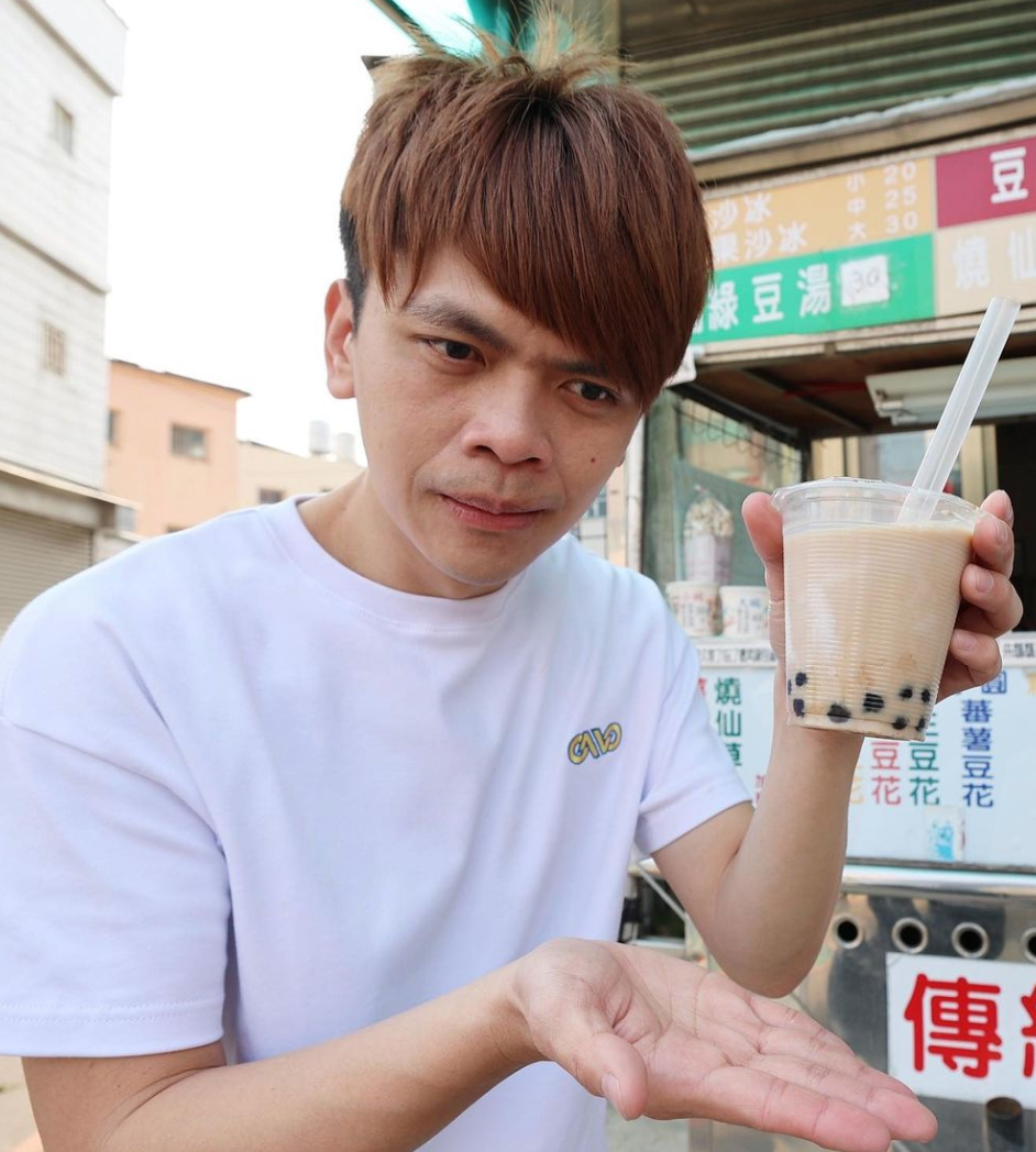 蔡阿嘎曝鄰居的誇張行徑。 圖：翻攝自蔡阿嘎IG