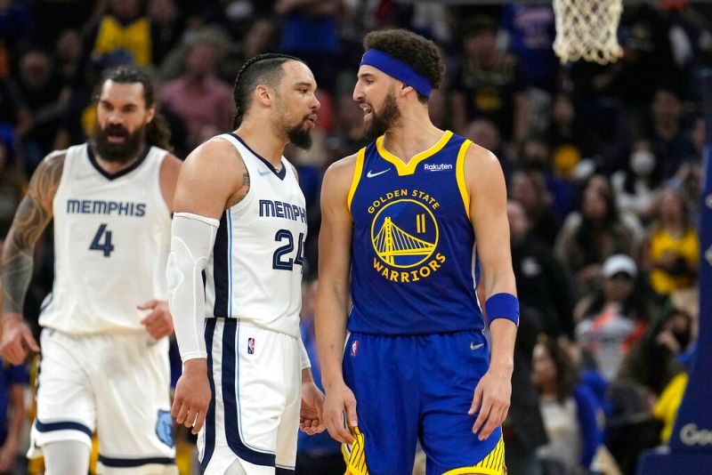 勇士射手Klay Thompson和灰熊鋒線Dillon Brooks之間口舌上之爭還沒結束。 圖／美聯社／達志影像