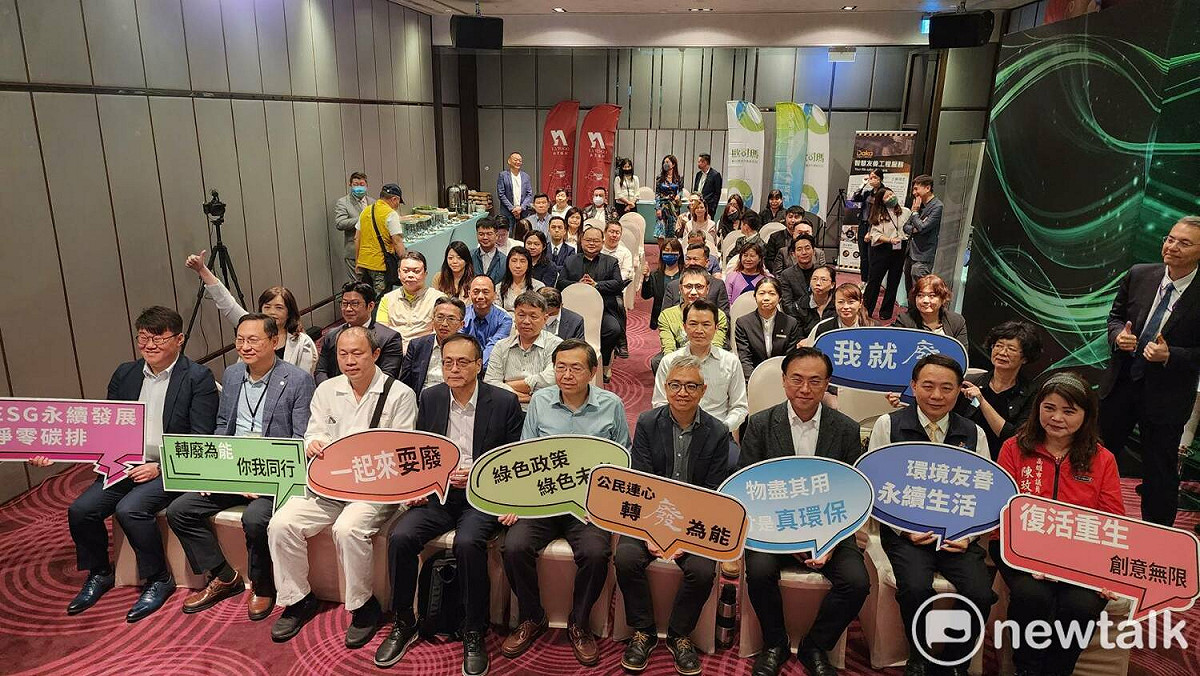 數十位旅館業者連袂出席活動。 圖：孫家銘攝