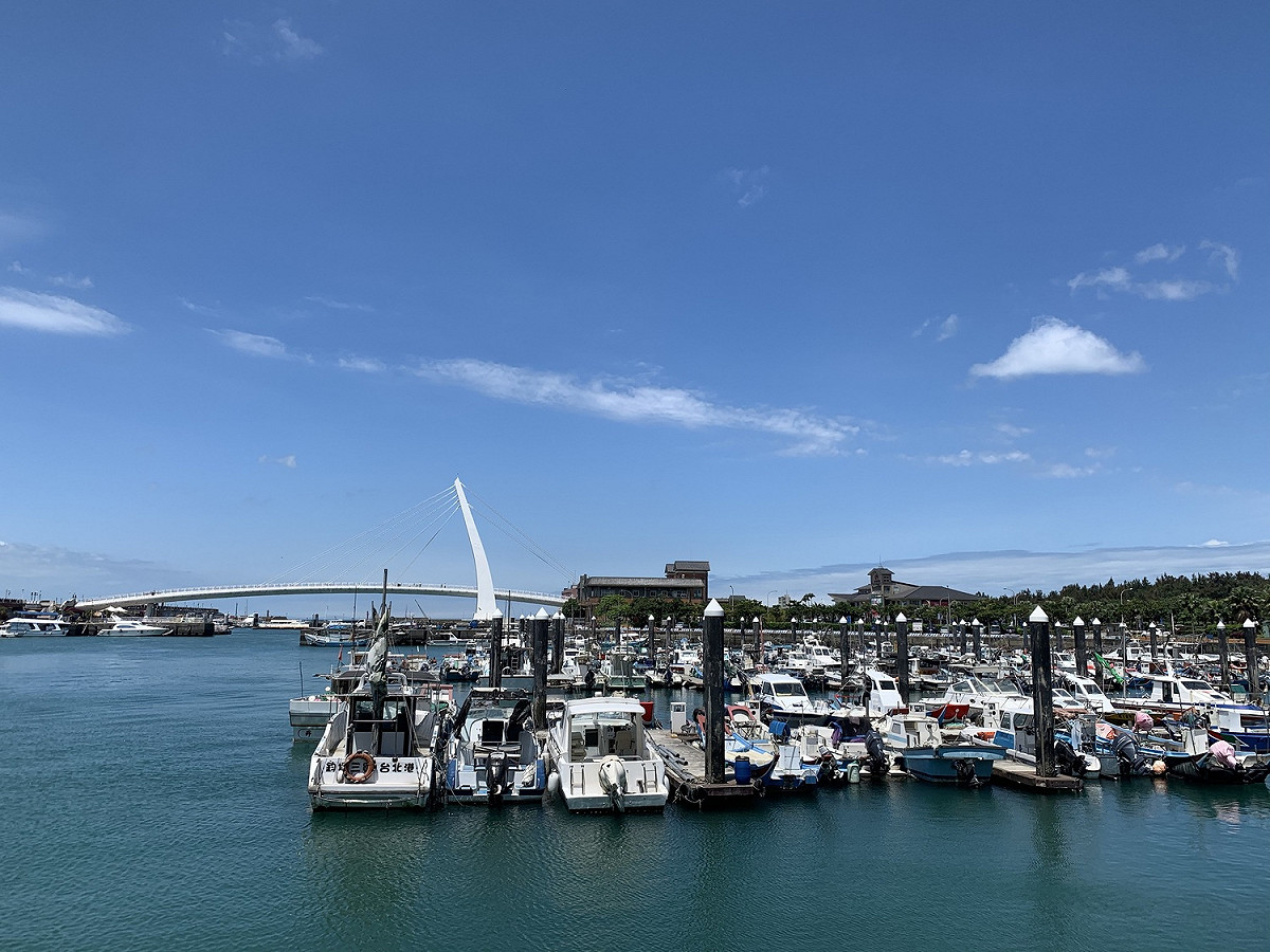 淡水漁人碼頭白日景色。 圖：新北市漁業處提供