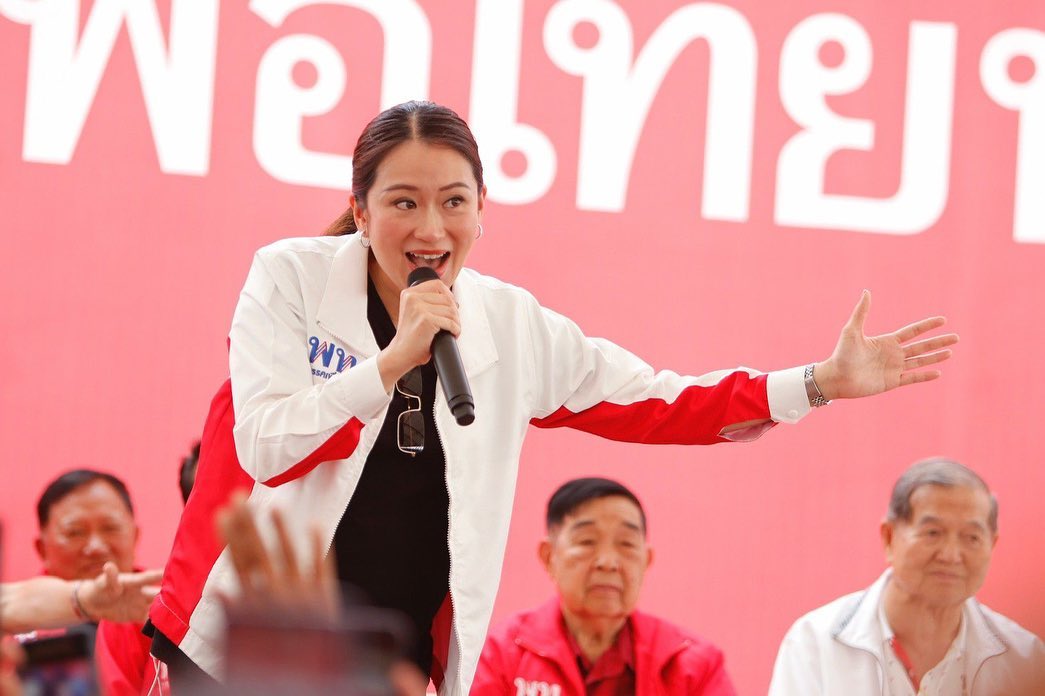 泰國大選，前總理最小的女兒貝東丹挺孕肚投入選戰，支持度一路攀升，已經來到38.2%。 圖：翻攝自貝東丹臉書