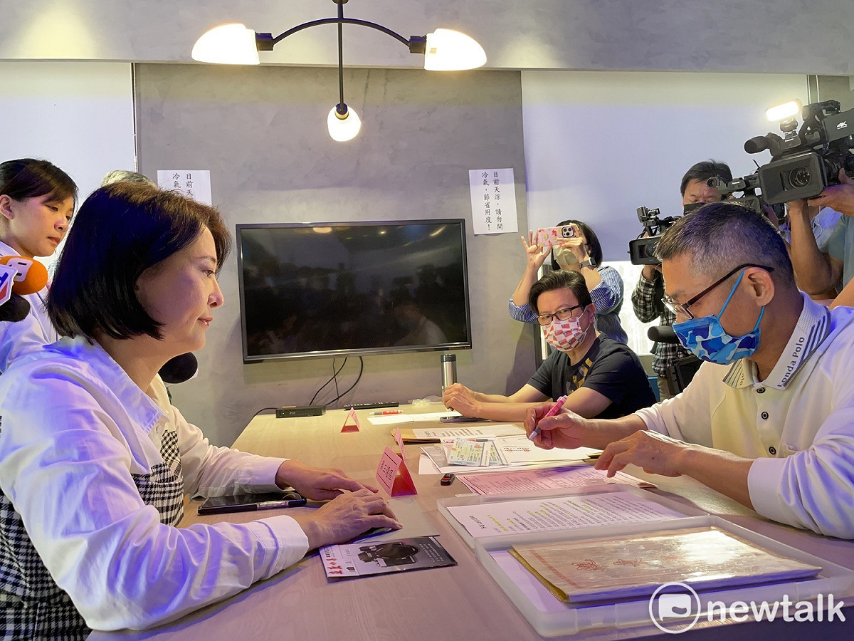 國民黨立委王鴻薇今登記立委初選。 圖：周煊惠 / 攝