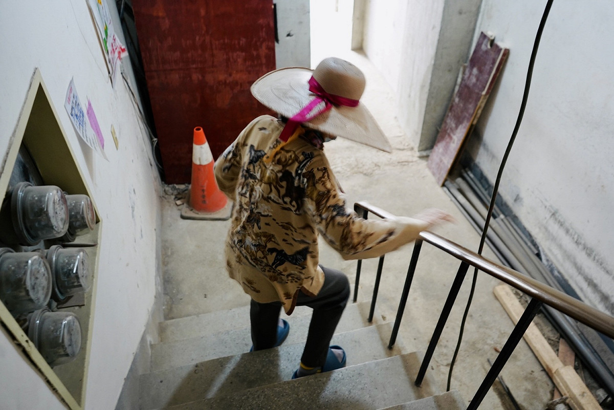 透過加裝電梯，改善長者居住機能。 圖：新北市都更處提供
