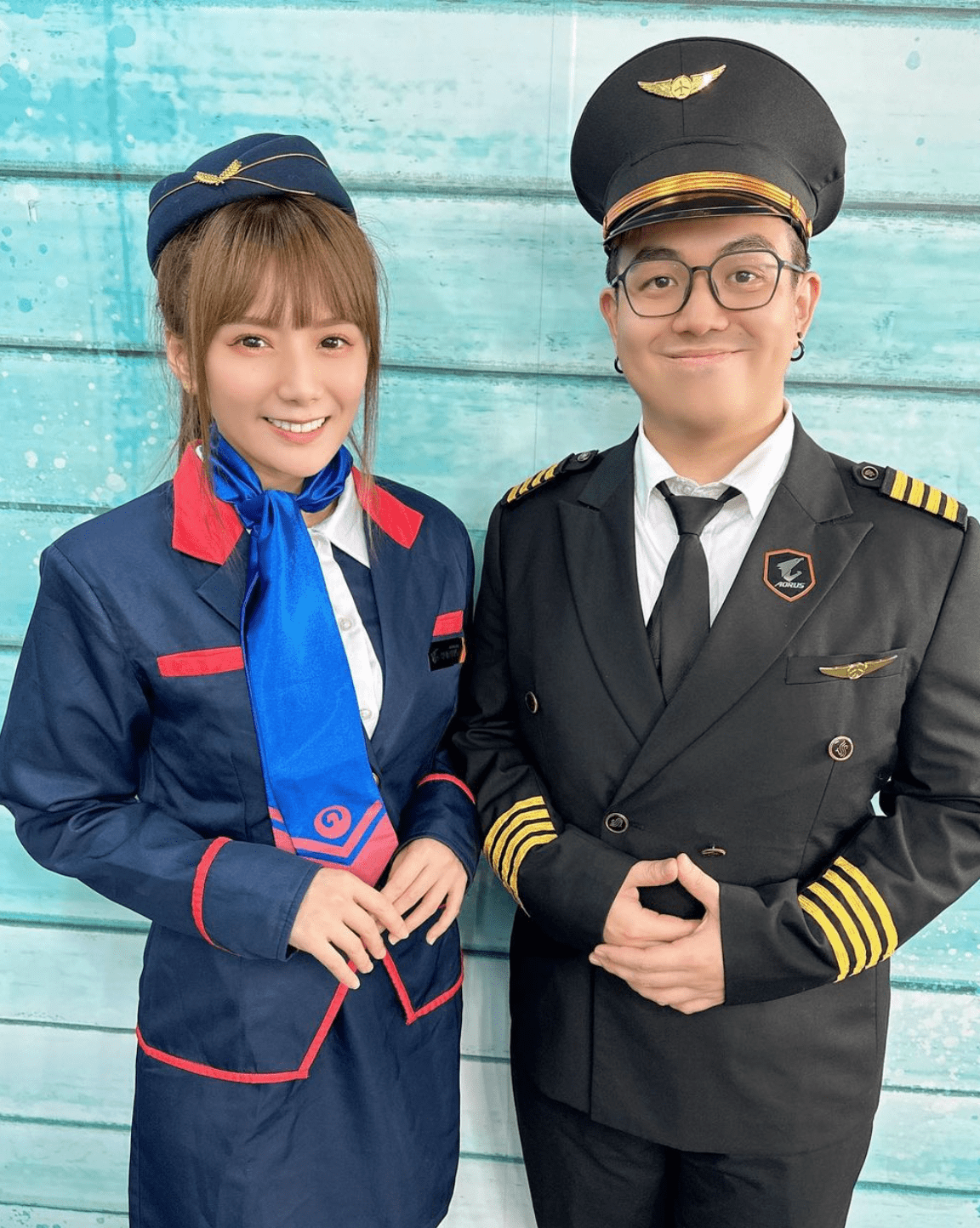 解婕翎在生日文中透露「我被追走了」，而男主角正是人氣實況主六嘆。 圖：翻攝自IG＠dollshin