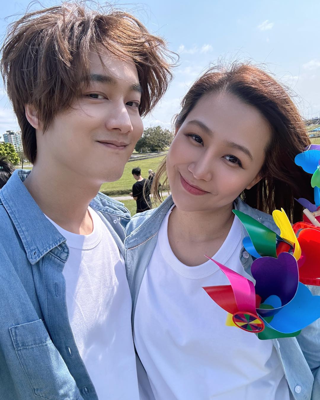 網紅「那對夫妻」Kim和Nico，兩人恩愛18年，育有一對兒女。 圖：翻攝自FB/Nico品筠&amp;Kim京燁 【那對夫妻】