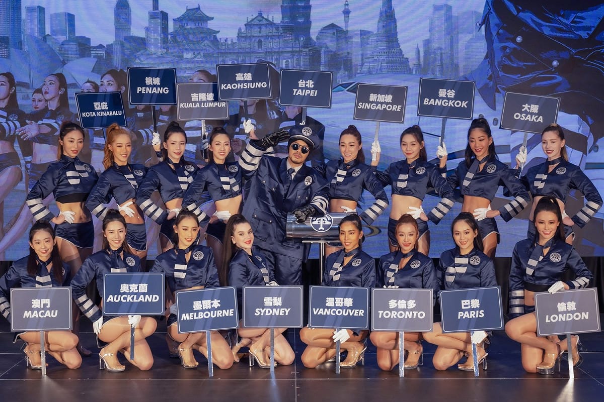 黃明志表示演唱會空姐Luxy Girl非常厲害，舞蹈也跳得非常好。 圖：翻攝自IG＠nameweephoto
