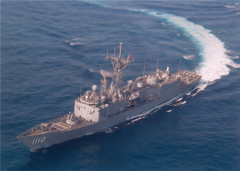 海軍「成功級」巡防艦「田單號(PFG-1110)」廣播驅離解放軍056A型飛彈護衛艦「銅仁號(舷號644)」。 圖：翻攝navy.mnd.gov.tw(資料照片)