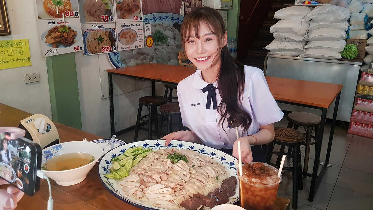 業者表示泡芙僅花了35分鐘，就吃完整整3公斤的雞肉飯。 圖：翻攝自業者臉書