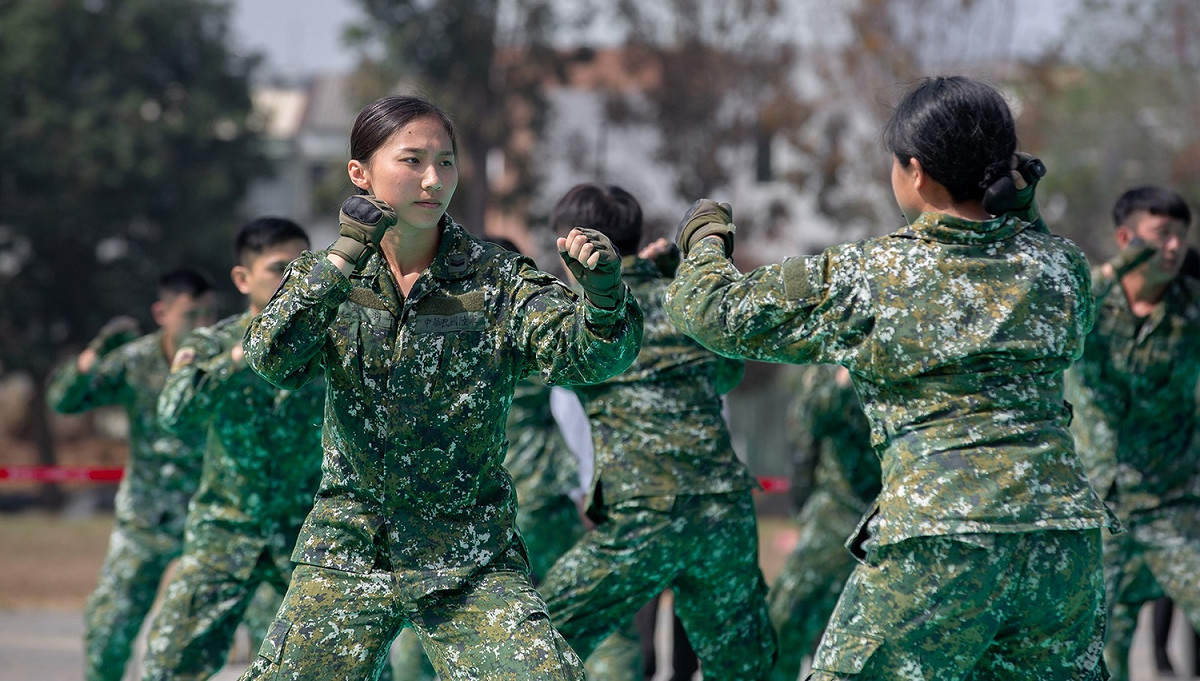 陸軍52工兵群演練近戰格鬥 圖：總統府提供