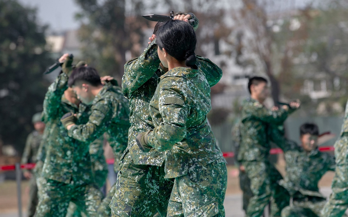 陸軍52工兵群演練近戰格鬥 圖：總統府提供