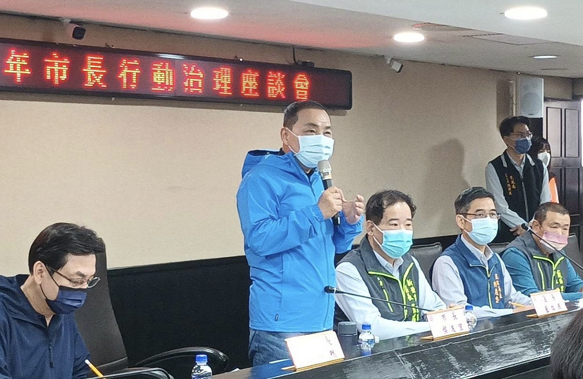 侯友宜表示，行動治理的推動下，基層里長與市府、公所的溝通越來越順暢，許多大小事在平時就已經有效解決，感謝里長們在前線辛勤的付出、反映民意。 圖：新北市民政局提供